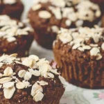 muffin-al-cioccolato-con-farina-davena-banane-e-miele-una.webp.webp